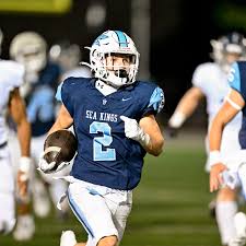 Wyatt Lucas' record-setting effort lifts Corona del Mar football past  Trabuco Hills