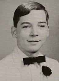 Robert Shank's Instagram, Twitter & Facebook