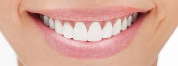 Weisse Zahne Wie Sie Zahnverfarbungen Optimal Vorbeugen Dentolo