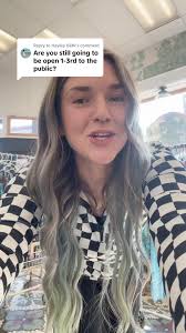 November 1st-3rd from 11am-6pm Dicey Dyes will be open located in Covington  KY 🌈🙌🏻 3634 Decoursey Ave 💗 see you guys then!!!