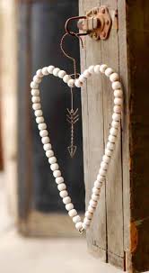 Die herzen aus schokolade sind schnell gemacht und sind aber trotzdem ein echter hingucker. Pin Von Helga Wagner Auf Love Hearts Perlen Herz Bastelideen Basteln