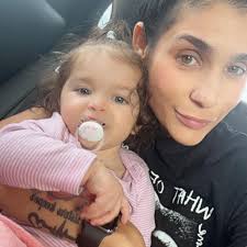 RIP to the little Sis Jarinet Flores I've been praying for you hard I find  solace in knowing that you are in great company. No one escapes this place  alive. I love