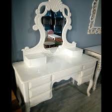 Modern Ve Sik Tasarimlariyla Makyajmasasi Modelleri Siteler Ardic Mobilya Aksesuar Da Fiyat Bilgisi Ve Talepleriniz Icin Lutfen 2020 Mobilya Ev Icin Fikirler