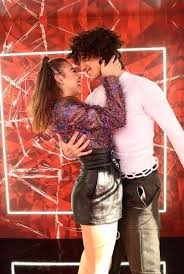 La actriz y cantante danna paola está celebrando que en instagram cuenta ya con 9 millones de seguidores y lo hace con una fotografía que hasta el momento ha dejado a. Jorge Lopez Dedicates An Instagram Post To Danna Paola For Her Birthday Right Now News
