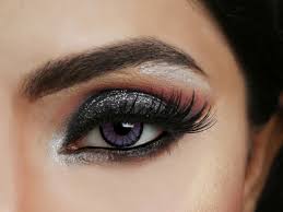Brush the eyeshadow over the eyeliner. 5 Make Up Rules To Follow If You Wear Contact Lenses The Times Of India