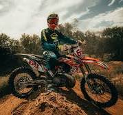 Le migliori pettorine da cross ed enduro: la selezione di 10 HP