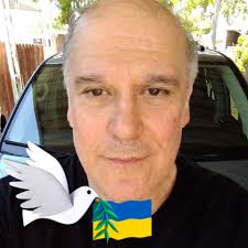 Hedy Lamarr poses for a photo in her New York apartment, 1979.