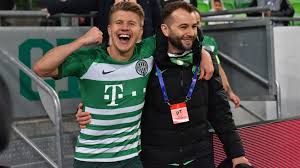Dávid sigér is 30 years old，birstday is 1990/11/30 utc, and he is 175 cm tall and 66 kg. Siger David Minel Tobbet Kell Kuzdeni A Sikerert Annal Edesebb Az Ize Es Ez Most Nagyon Edes Rangado