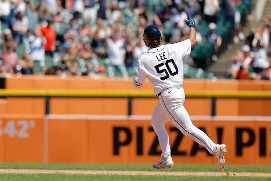 17-year-old Taiwanese pitcher Ho Hua signs with Philadelphia Phillies |  Taiwan News | Jul. 5, 2026 12:42