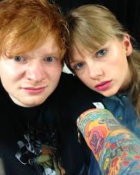 Amamos el álbum de recuerdos de #EdSheran de 2015. 🔙😎 #BennyBlanco  #TaylorSwift #HarryStyles #BrunoMars 📸: teddysphotos