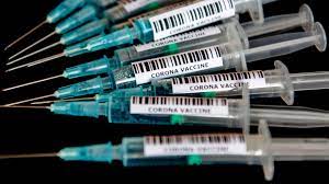 Norwegens gesundheitsbehörde stuft die zahl der vorfälle als „nicht alarmierend ein. Die Impfstoff Kandidaten Biontech Moderna Astrazeneca Zdfheute