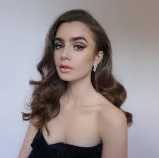 Adriana Sauceda's Instagram, Twitter & Facebook