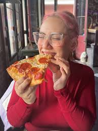 Day one of New Orleans last week. Lots of food, ohh’ing and awe’ing at the  houses, drinks, laughing, and … Austin with cats lol 😆 @austin.ragsdale93 