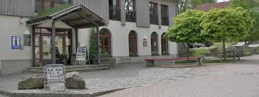 Der tourismusverband sächsische schweiz / elbsandsteingebirge mit aktuellen infos. Touristinformationen Sachsische Schweiz Elbsandsteingebirge Tourismus Und Freizeit