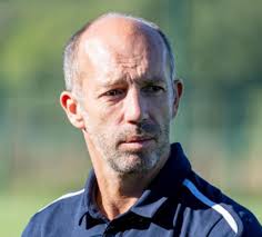 5 kinésithérapeutes pour des soins en cabinet ou à domicile dans la région  de Dinant et Beauraing