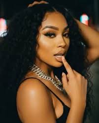 ✨✨This is what life in alignment looks like✨✨ Song: She's Ryan- 'Sexy  Thang' Produced by @lazerbeak & @professorcmusic