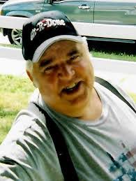 Eric Kos's Instagram, Twitter & Facebook