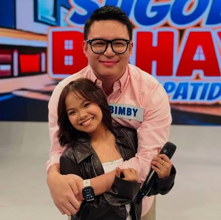 Pilipino - RYZZA AND BIMBY REUNITED 🥹❤️ TVJ, nag-post sa Facebook ng then  and now photos ng TV host na si Ryzza Mae Dizon kasama si Bimby Aquino.  Nag-reunite sina Ryzza at