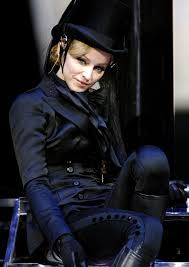 Kabbalah Mengakhiri Persahabatan Madonna Britney