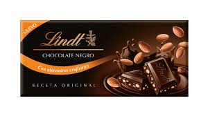 Confiserie sprungli has been spoiling customers around the world for more than 175 years with its creations made from swiss chocolate and its unique luxemburgerli. Dark Chocolate With Piedmont Almonds Lindt Sprungli 24 7 Valencia