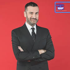 In tv cerco di nascondere. Intervista Costantino Della Gherardesca Sono Innamorato Della Cina Leggo Gli Avvenimenti Di Cronaca Con Apprensione La Paura Puo Trasformarsi In Xenofobia Domanipress