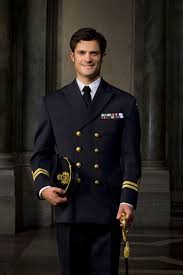 Prinz carl philip von schweden beendete ein jahrelanges dasein als begehrter junggeselle und ist inzwischen glücklicher ehemann. Prince Carl Philip Prince Carl Philip Men In Uniform Swedish Royals
