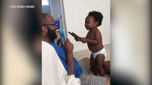 Baby Can T Stop Laughing When Dad Says W Video Abc7 New York