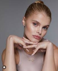 Megan Rutherford's Instagram, Twitter & Facebook