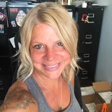 Lisa Zimny's Instagram, Twitter & Facebook