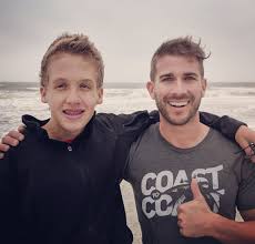 Educator that believes every kid deserves inclusion + a fun environment to learn. Chris Ulmer Sbsk On Twitter This Guy Was My Student From Age 9 13 Today We Went To The Beach To Catch Up He S Now Taller Than Me Amazing To See The Young