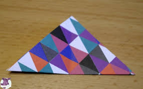 Falte die streifen einmal in der mitte und schneide die offenen enden schräg zu. Anleitung Einfache 3d Sterne Aus Papier Basteln Mit Kindern Diy