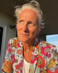 Melissa Bodnar (@missybodnar) • Instagram photos and videos