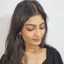 Ayushi Gaur Makeup Artist (@makeupbyayushi__) • Instagram photos and videos