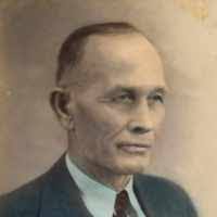 Bruce Nutt's Instagram, Twitter & Facebook