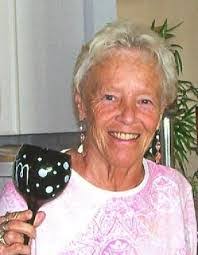 Marlene Simon's Instagram, Twitter & Facebook