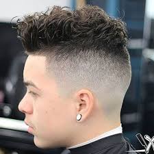 Curly Hair Undercut 2020 Guide Undercut Curly Hair Curly Hair Styles Undercut Hairstyles