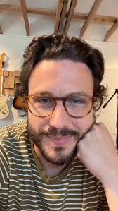 My coworker asked me for the original video 😭🧍🏻, @caseysjogren  #altcountry #slowmotion #indieartist #restlessmediumquietmoon #builtbyhand  #griefandgrowth #singersongwriter