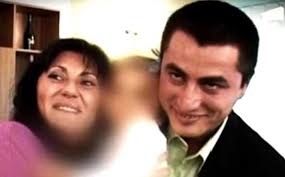 Principalul suspect în acest caz a fost soțul elodiei, polițistul cristian cioacă. Ce Decizie RadicalÄƒ A Luat Fiul Elodiei Ghinescu La Aproape 14 Ani De La DispariÈ›ia Mamei Sale Tacataca Ro
