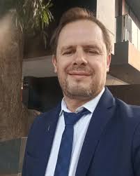 Adrián Moll (@adrianmolloficial) • Instagram photos and videos