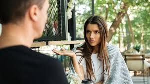 Jangan tunjukkan kebaikanmu untuk membuat orang lain bertahan namun tunjukkanlah keburukanmu dan lihatlah siapa yang masih terus bertahan. 40 Kata Kata Mutiara Tentang Kebohongan Bahan Perenungan Agar Selalu Berbuat Jujur Ragam Bola Com