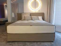 Härtegrade individuell regulierbar durch zwei übereinander liegenden wendematratzen. Bett Pure Modell Loft Pure Luxe Von Schramm Designermobel Aachen