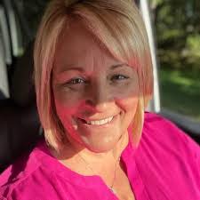 Jaclyn Rogers's Instagram, Twitter & Facebook