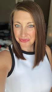 Seint Makeup Look Using Various Shades and Products