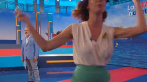 .2015, una nuova puntata de la vita in diretta su rai 1: La Vita In Diretta Estate Andrea Delogu Lascia Lo Studio Manchi Di Rispetto