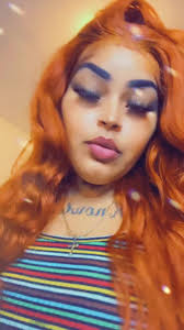 Kendra Woodall's Instagram, Twitter & Facebook