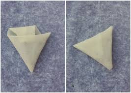 Tuto Pliage De Feuille De Brick En Triangle Blog Chez Requia 6 Feuille De Brick Pliage Feuille De Brick Recette Feuille De Brick