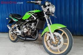 La dernière modif a mis le binz, j'ai préféré annuler. Kawasaki Ninja R Modif Ala Ninja Ss Thailand Bodi Kinclong Kaki Kaki Gambot Gridoto Com