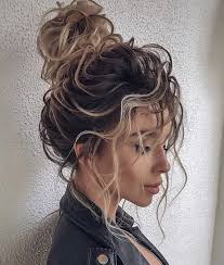 This is a very relatively easy and simple way to look chic when you are in a hurry. The Btc Shop Hair Styles Long Hair Styles Bun Hairstyles