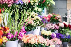 We're family owned and operated, and committed to offering only the finest floral arrangements and gifts, backed by service that is friendly and prompt. Blumen Schenken Blumen Schafer Pforzheim Blumenladen Florist Grabpflege Fleurop Service
