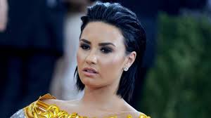 Lovato continued, i'm part of the alphabet mafia and proud. the anyone singer then revealed she had her sexual awakening when she watched the infamous kissing scene between selma blair and sarah. Rcsugs Dnitkm